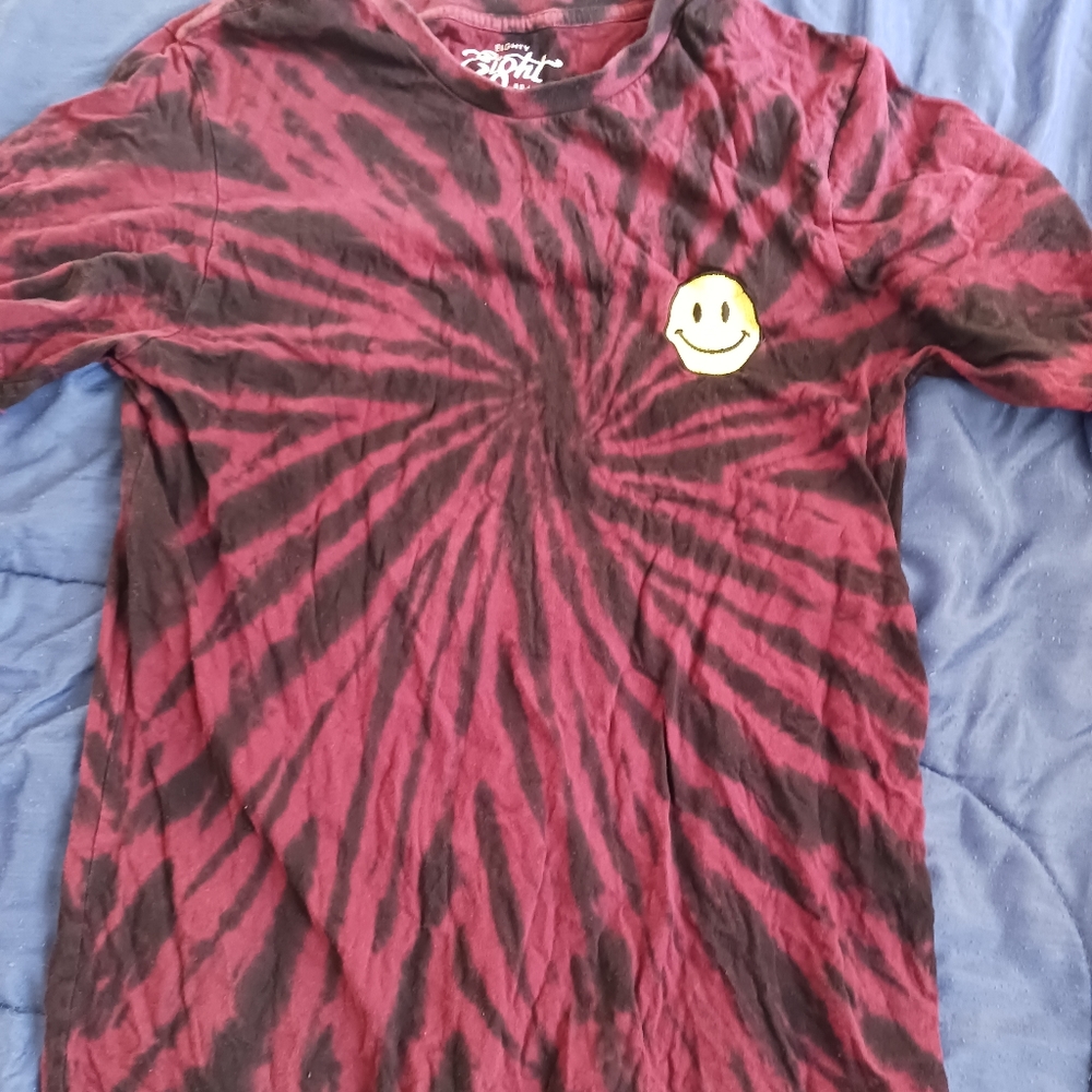Size Small Burgundy/Black Tie Dye T Shirt Eighty Eight Brand